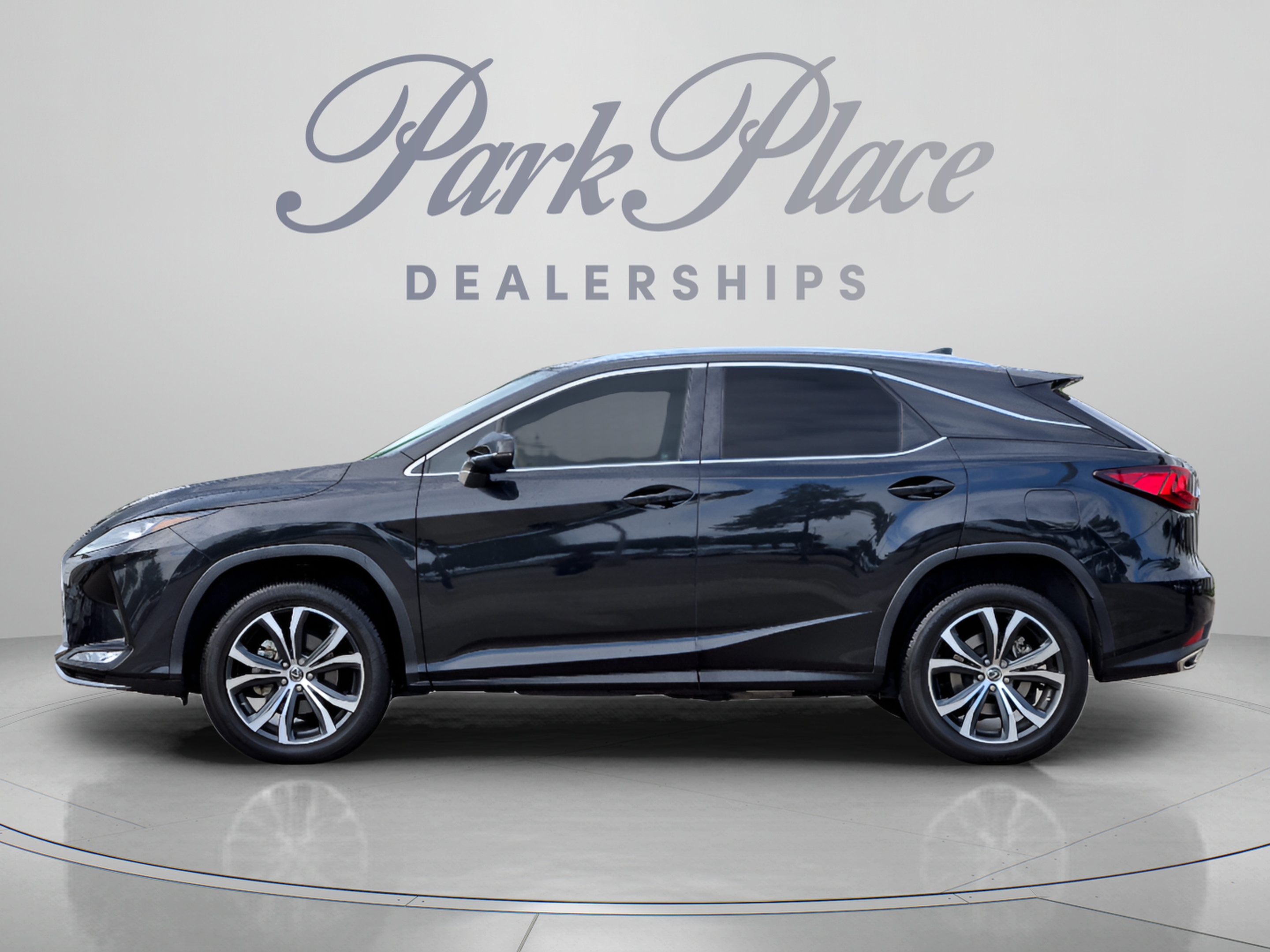 Certified 2022 Lexus RX 350 FWD w/ Premium Package image 2