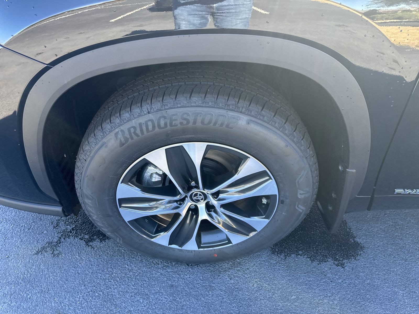 New 2025 Toyota Highlander XLE AWD/4WD image 9