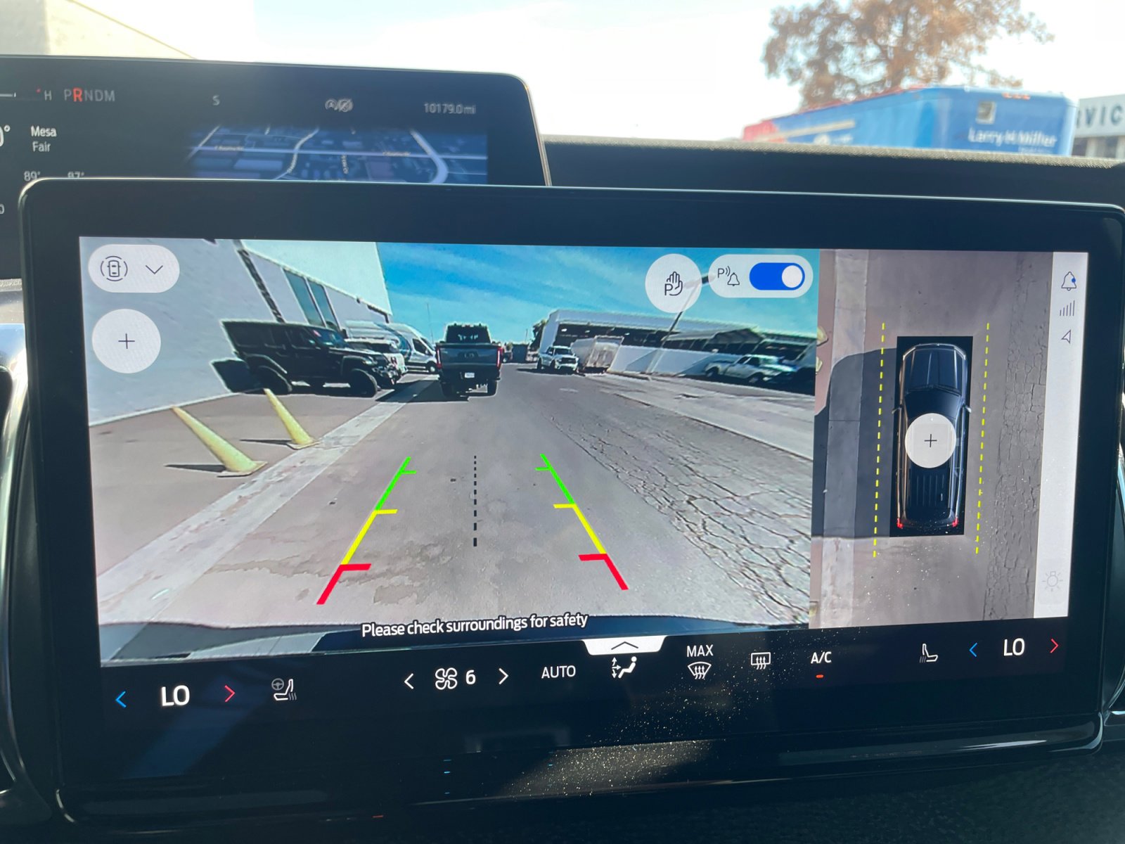 Used 2025 Ford Expedition Tremor AWD/4WD image 25