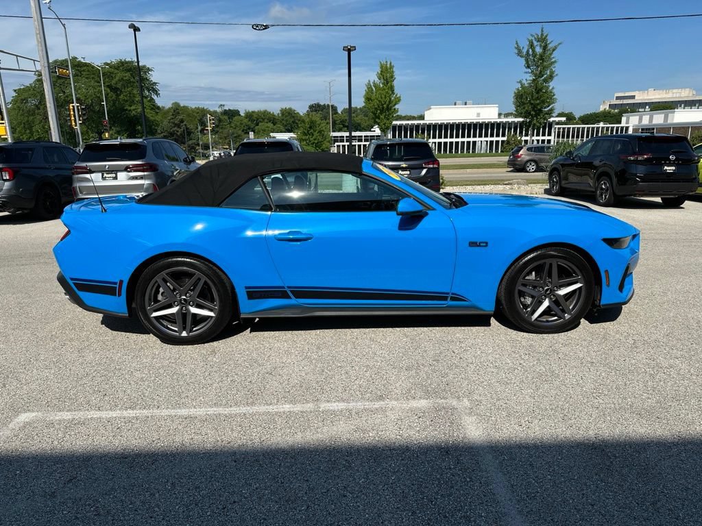 Used 2025 Ford Mustang GT Premium RWD image 6