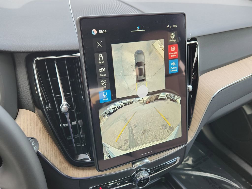 New 2026 Volvo XC60 B5 Plus w/ Protection Package Premier image 9