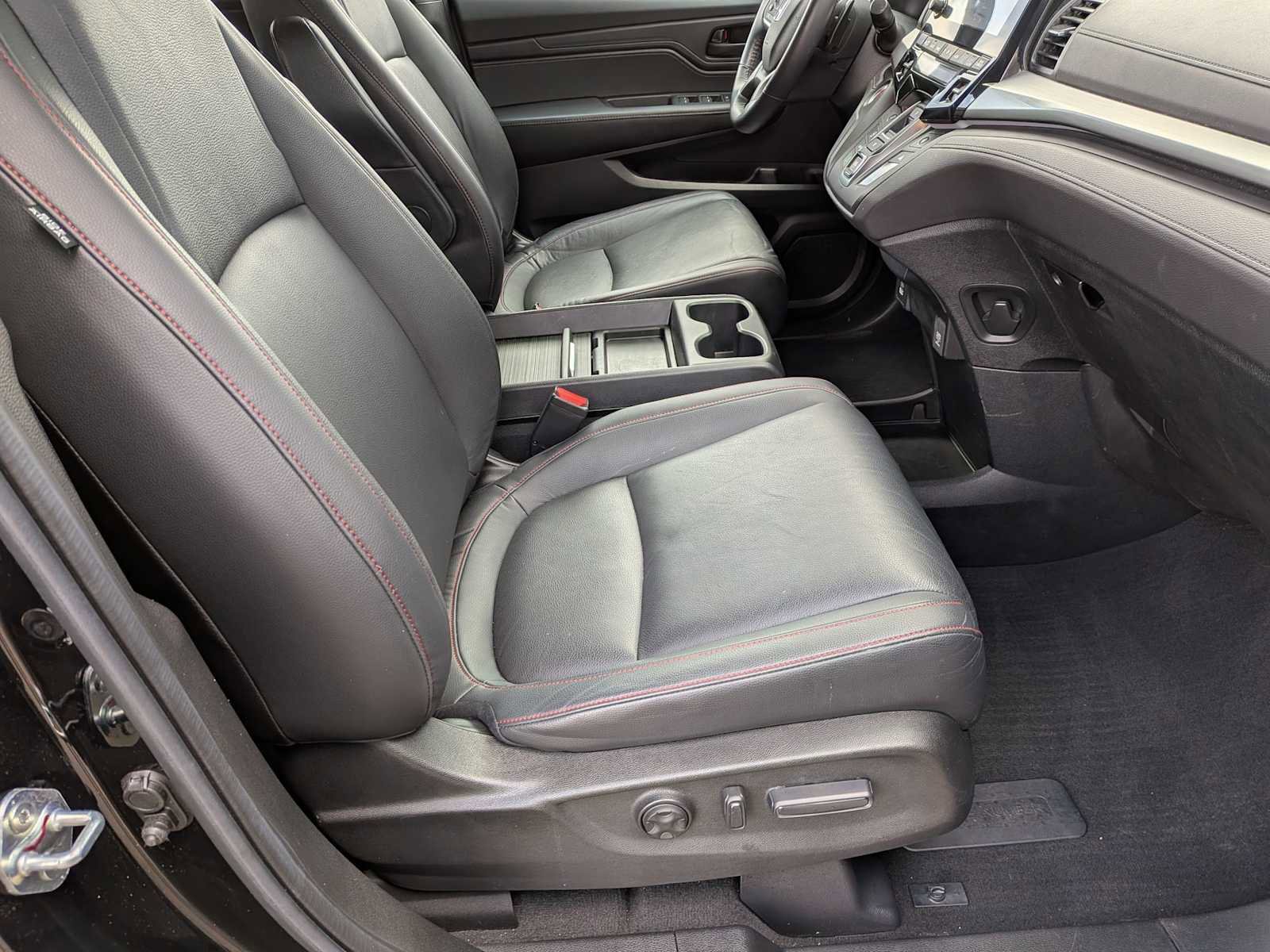 Used 2024 Honda Odyssey Sport image 20