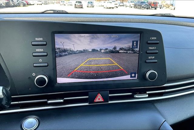 Used 2023 Hyundai Elantra SEL image 13