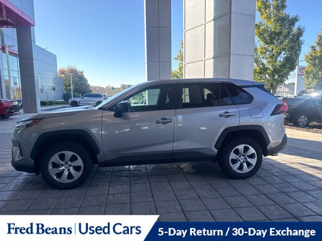 Used 2024 Toyota RAV4 LE AWD/4WD image 23