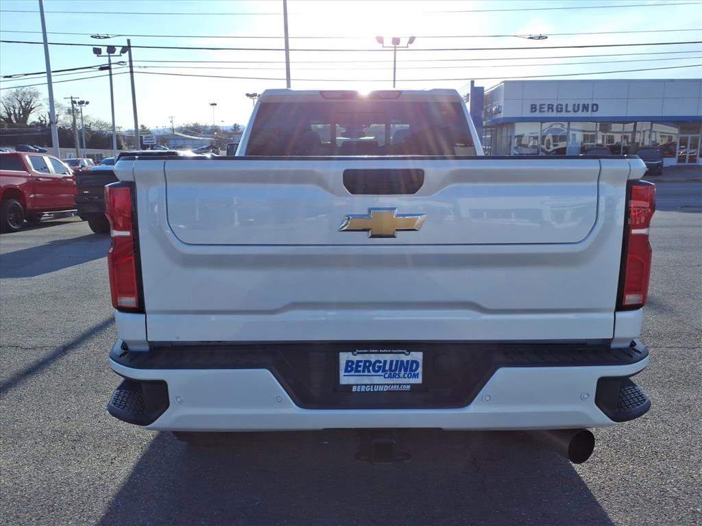 Used 2025 Chevrolet Silverado 2500 High Country w/ Z71 Off-Road Package image 5