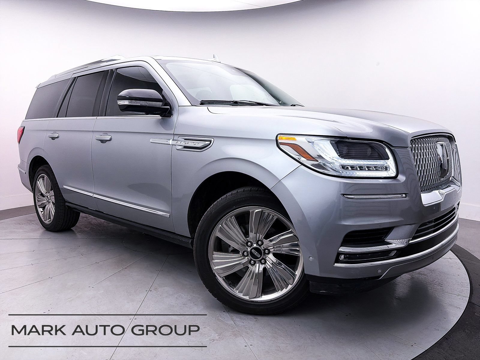 Used 2021 Lincoln Navigator Reserve w/ Luxury Package AWD/4WD image 1