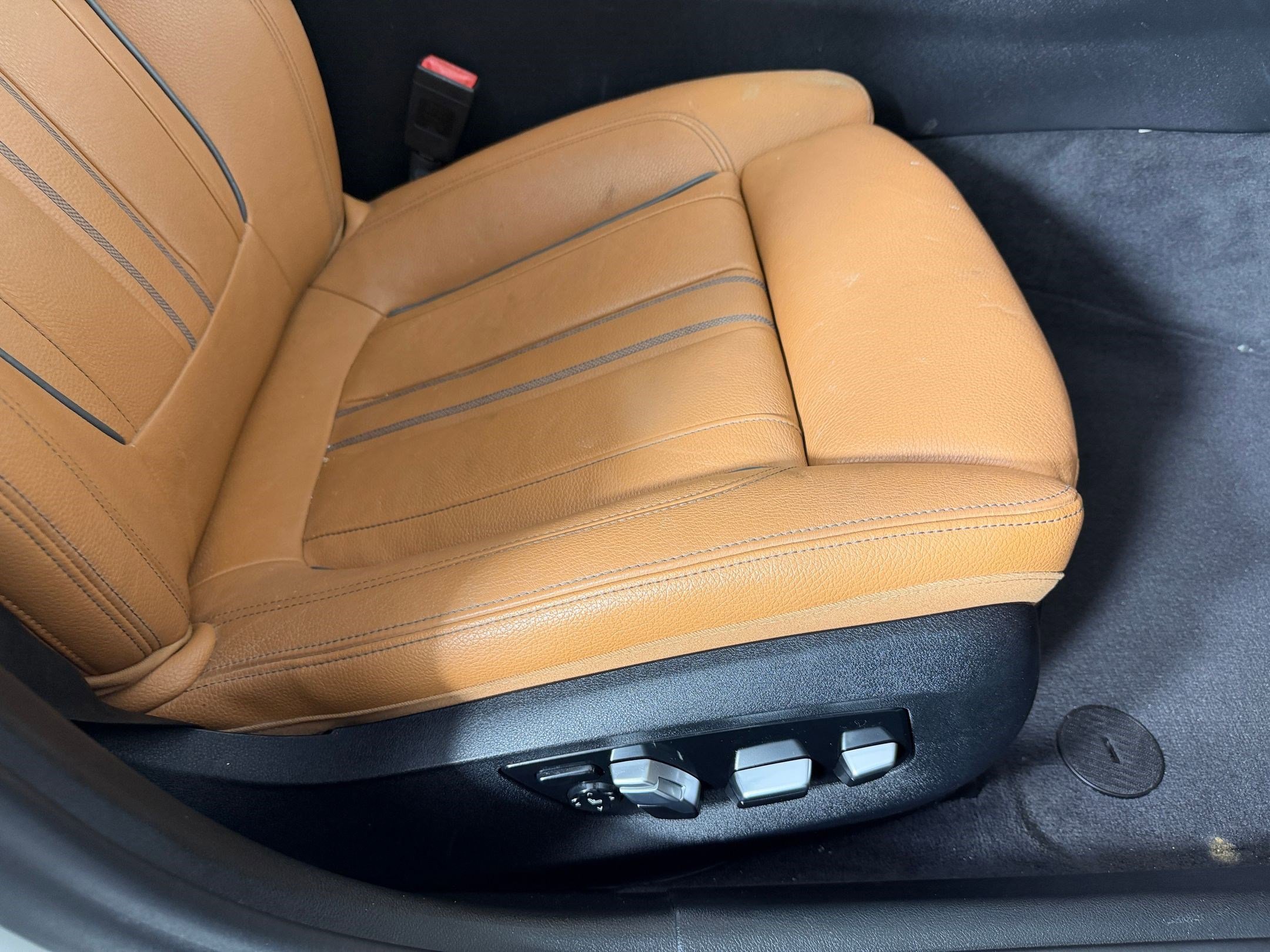 Used 2018 BMW 530i RWD image 31
