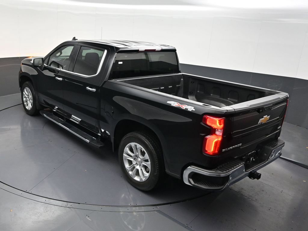 Used 2025 Chevrolet Silverado 1500 LTZ AWD/4WD image 18