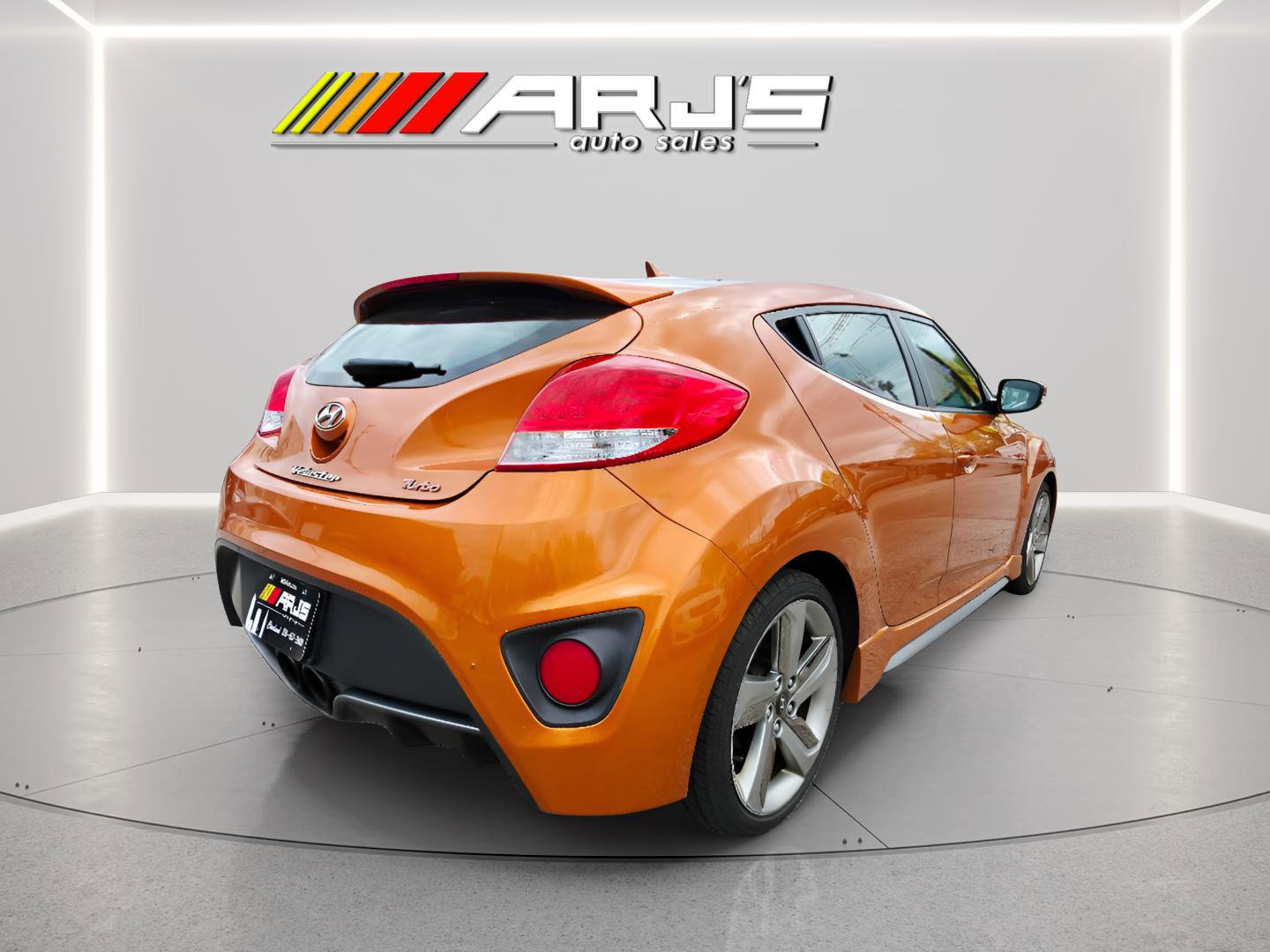 Used 2013 Hyundai Veloster Turbo FWD image 5