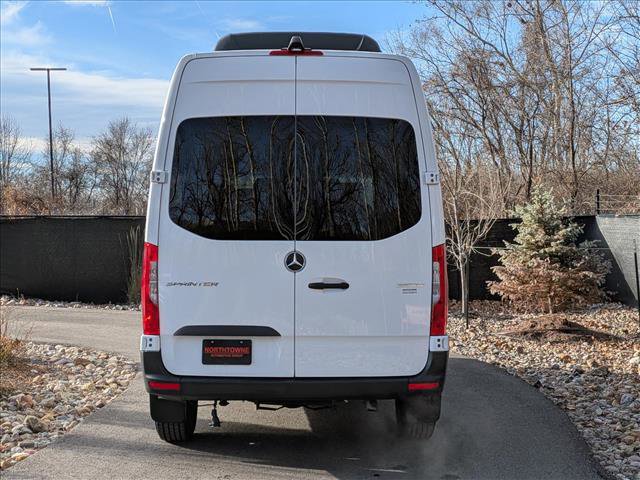 Used 2024 Mercedes-Benz Sprinter 2500 image 4