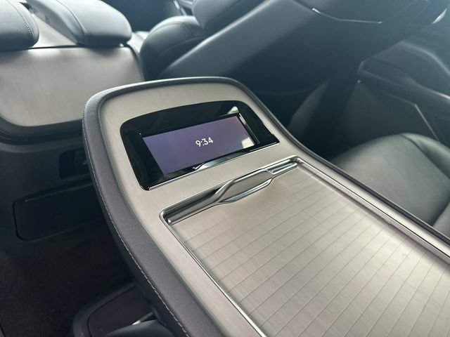 New 2026 Lincoln Navigator Reserve AWD/4WD image 22