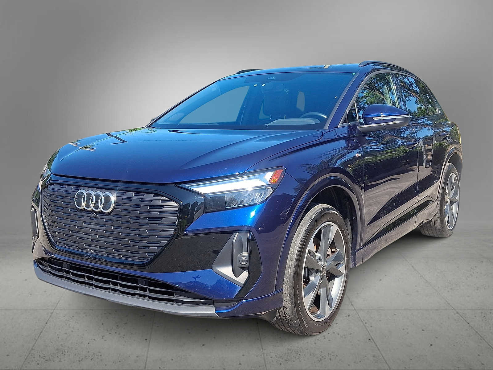 Used 2023 Audi Q4 e-tron Premium w/ Convenience Package