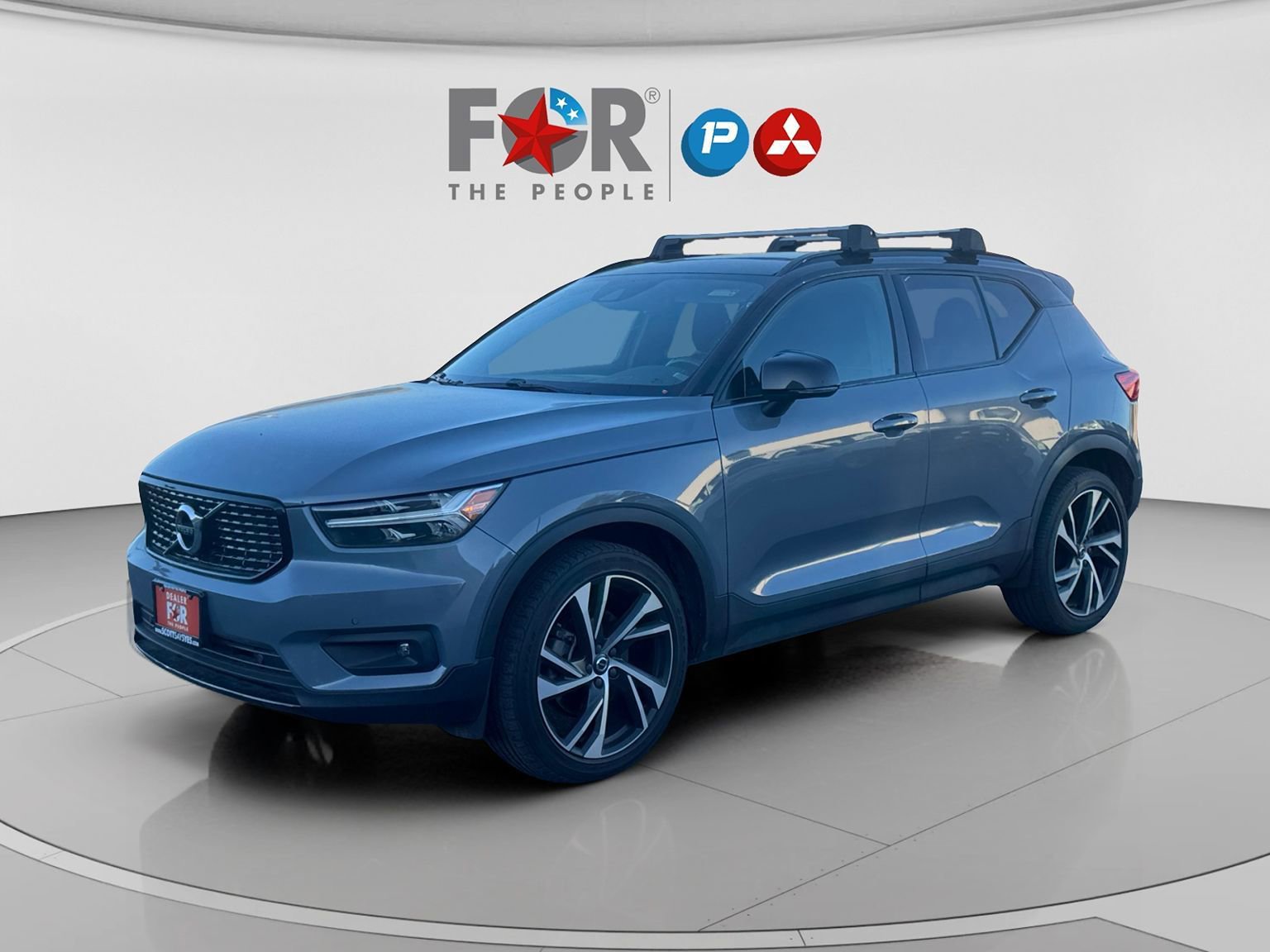 Used 2020 Volvo XC40 T4 R-Design w/ Protection Package Premier FWD image 1