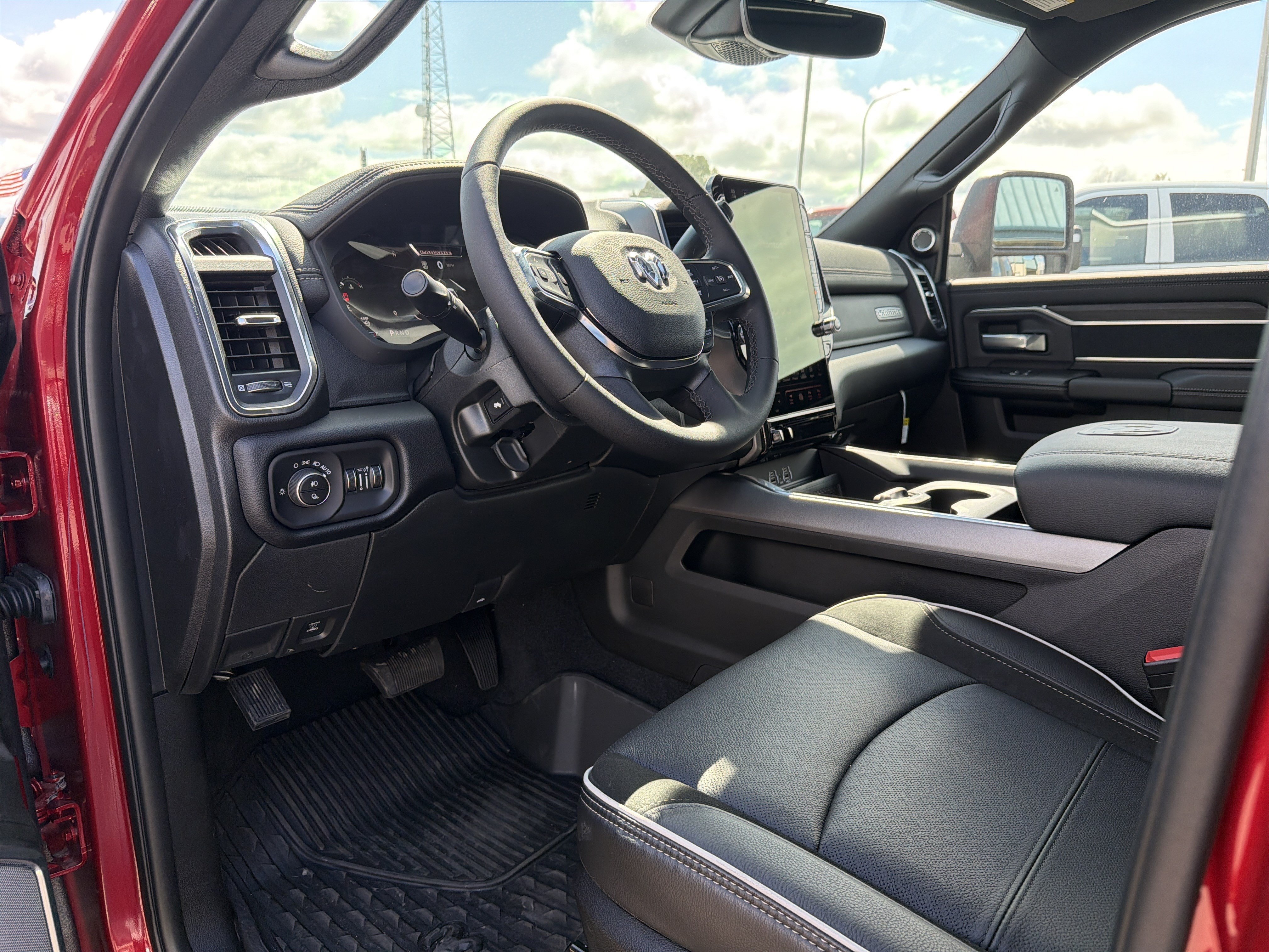 New 2026 RAM 3500 Laramie AWD/4WD image 9