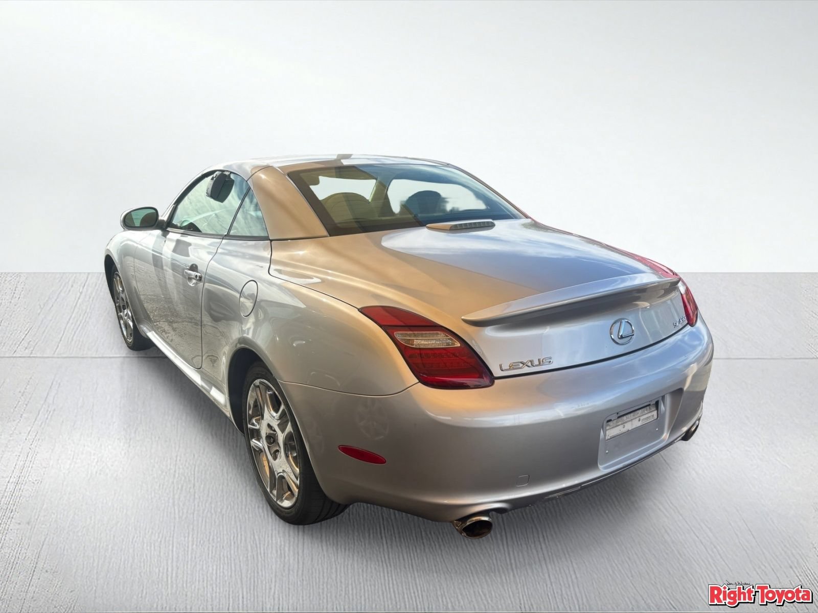 Used 2006 Lexus SC 430 Convertible RWD image 3