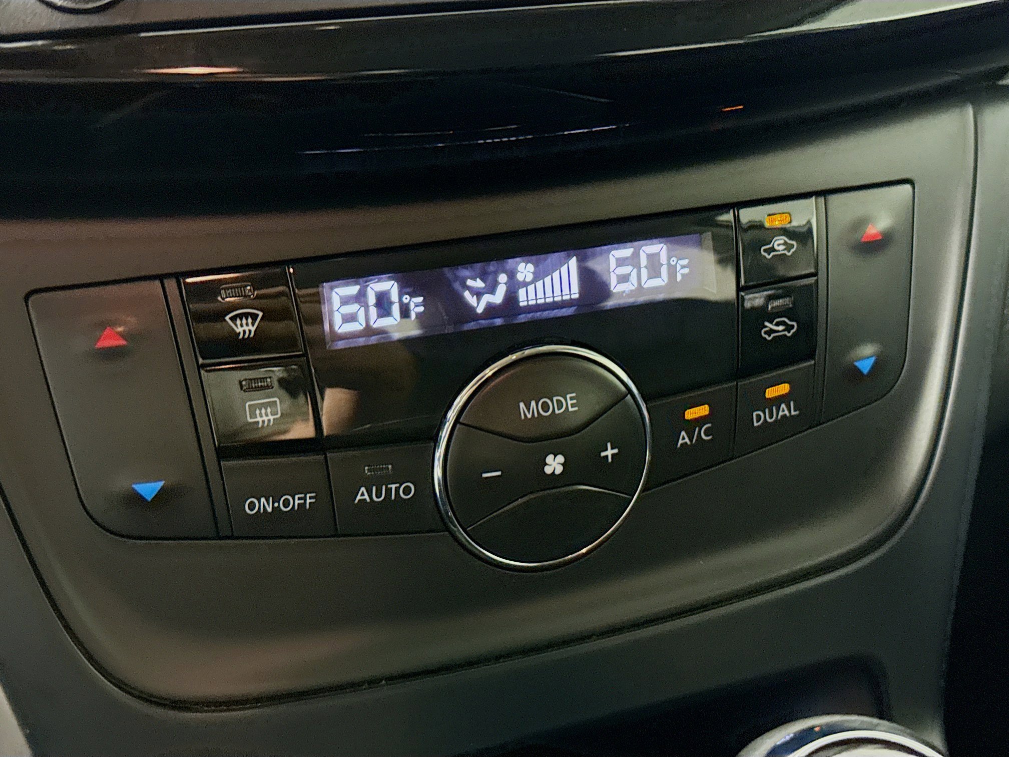 Used 2019 Nissan Sentra SV FWD image 17
