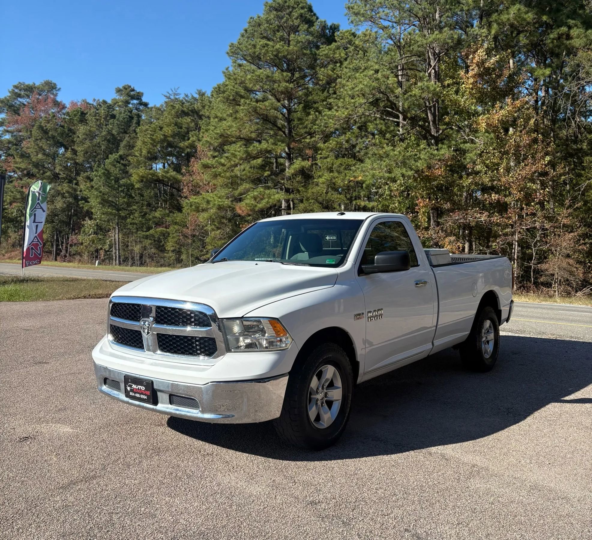 Used 2014 RAM 1500 Classic SLT image 3