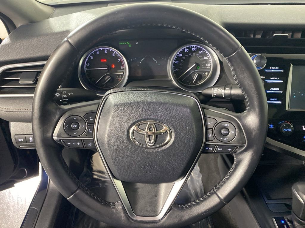Used 2018 Toyota Camry XLE FWD image 15