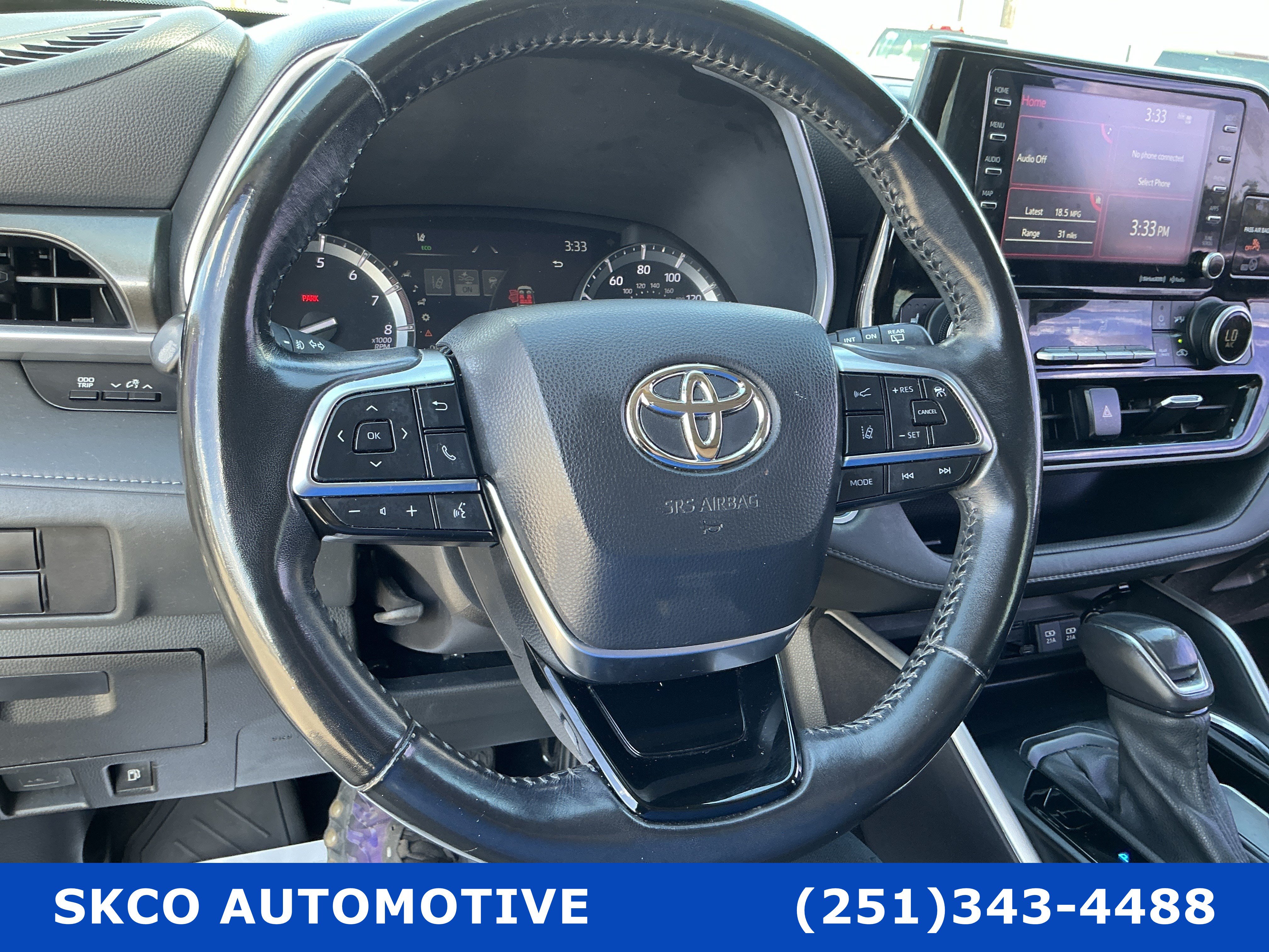 Used 2021 Toyota Highlander XLE FWD image 19