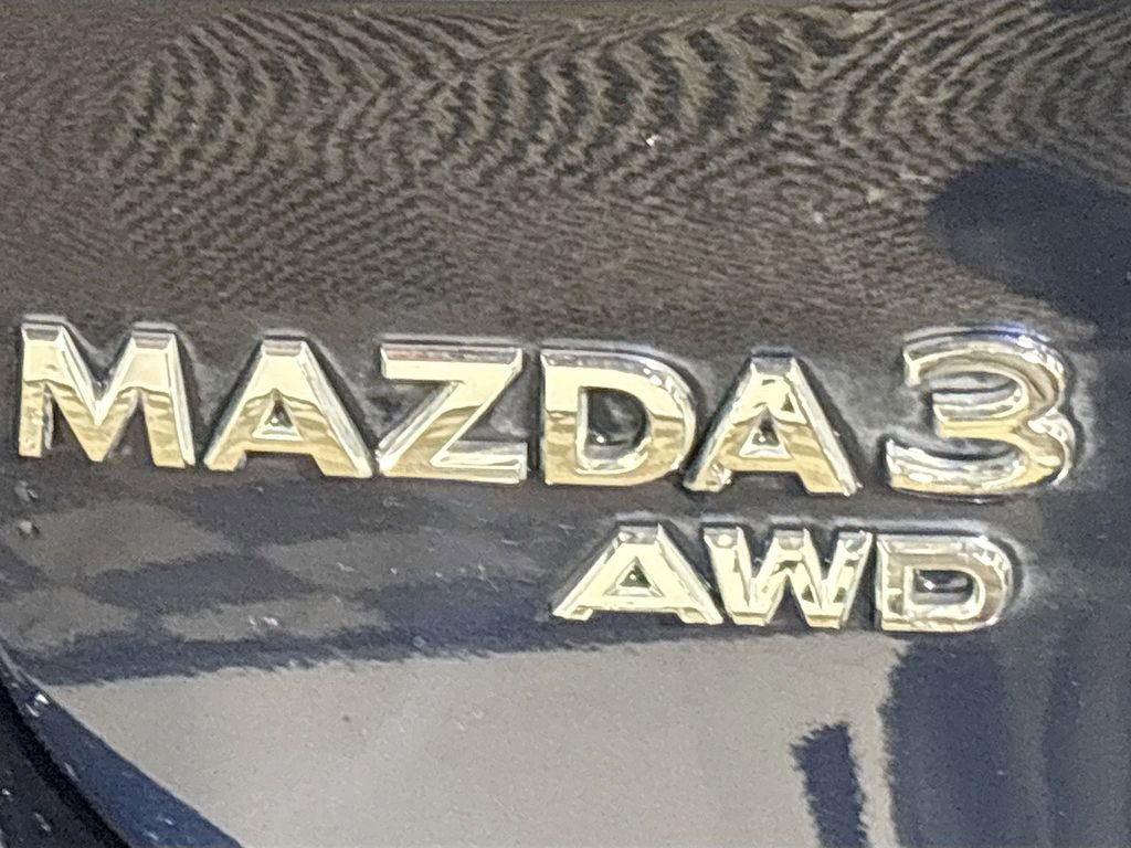 Used 2022 MAZDA MAZDA3 s image 24