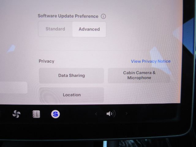 Used 2018 Tesla Model 3 Long Range image 39