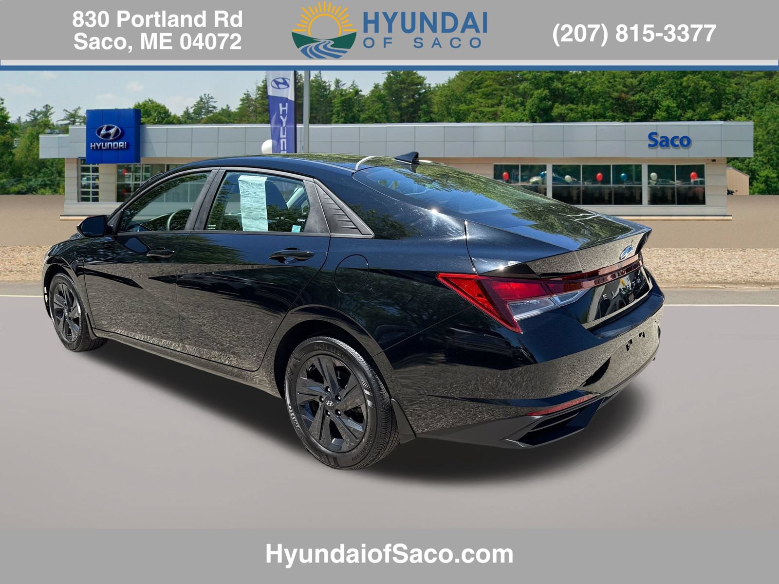 Used 2023 Hyundai Elantra SEL w/ Winter Weather Package FWD image 3