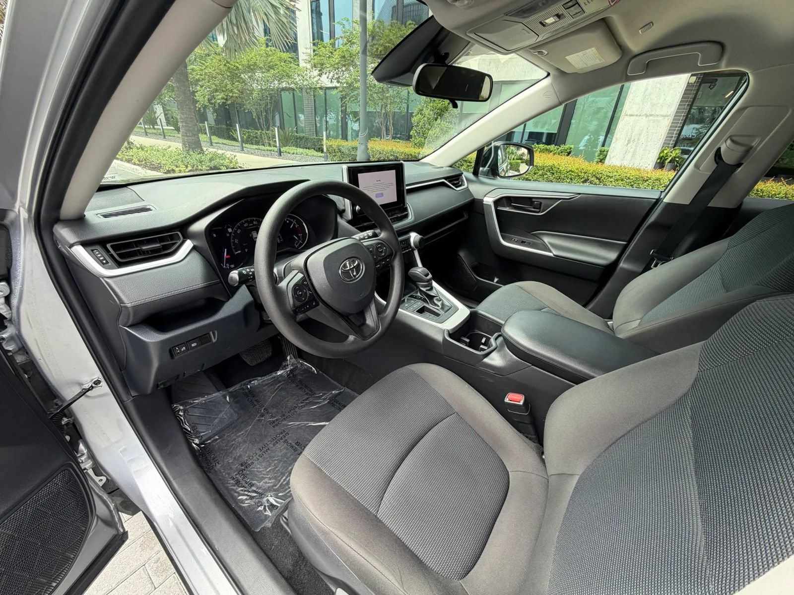 Used 2023 Toyota RAV4 LE FWD image 12