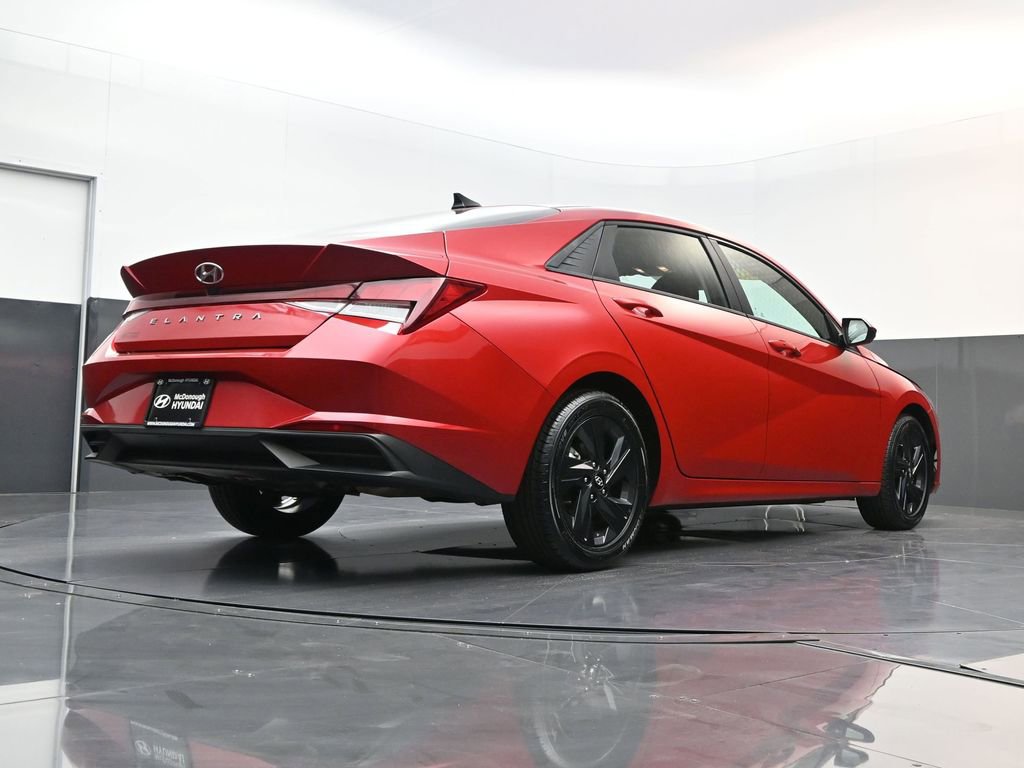 Certified 2023 Hyundai Elantra SEL w/ Preferred Accessory Package image 23