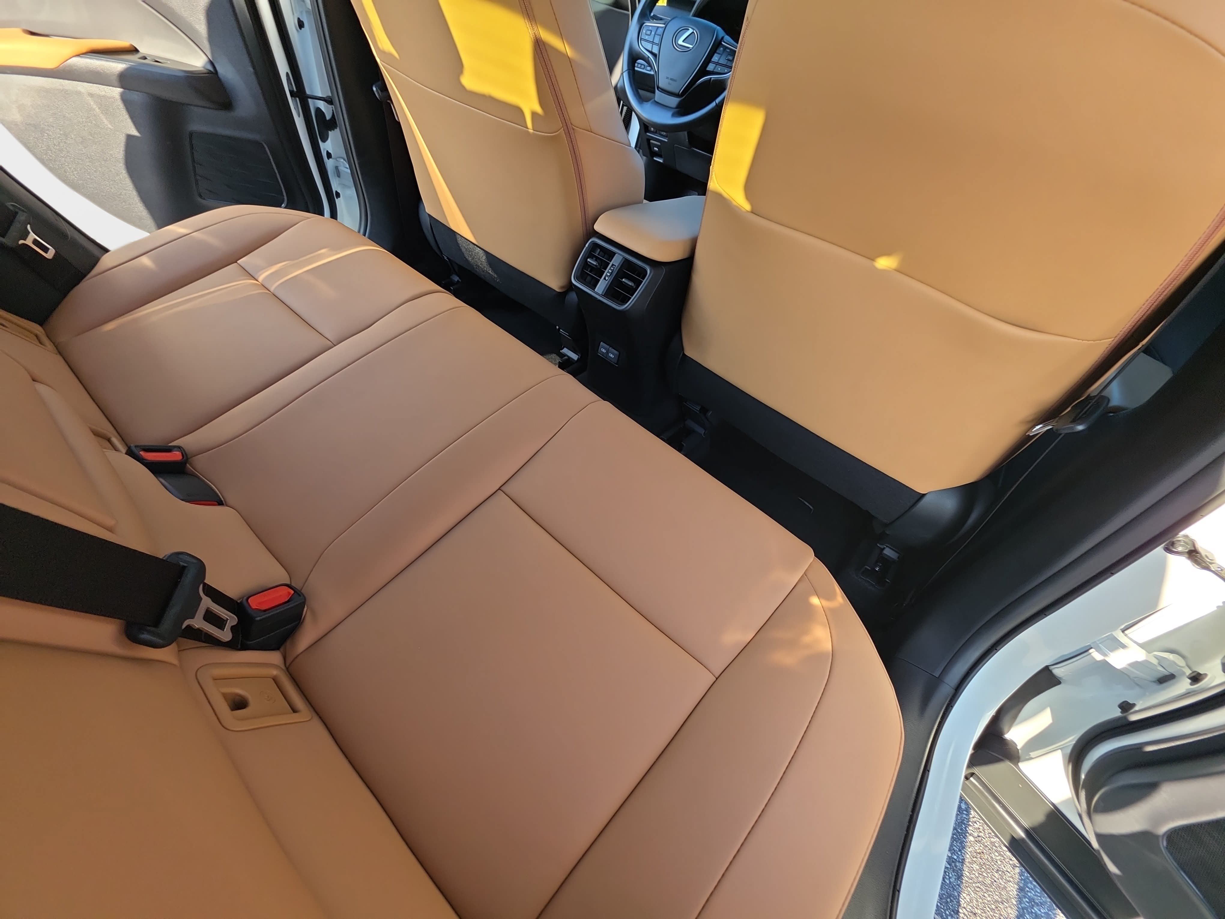 Used 2025 Lexus UX 300h FWD w/ Accessory Package (Z1) image 11