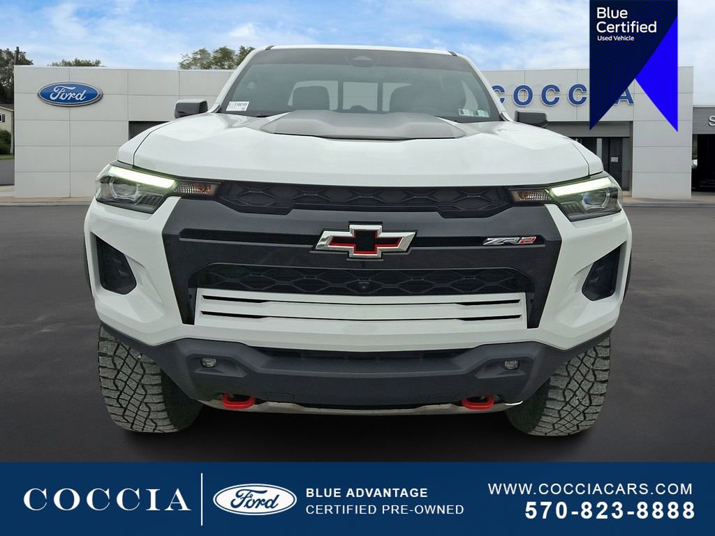 Used 2024 Chevrolet Colorado ZR2 w/ ZR2 Convenience Package III image 2