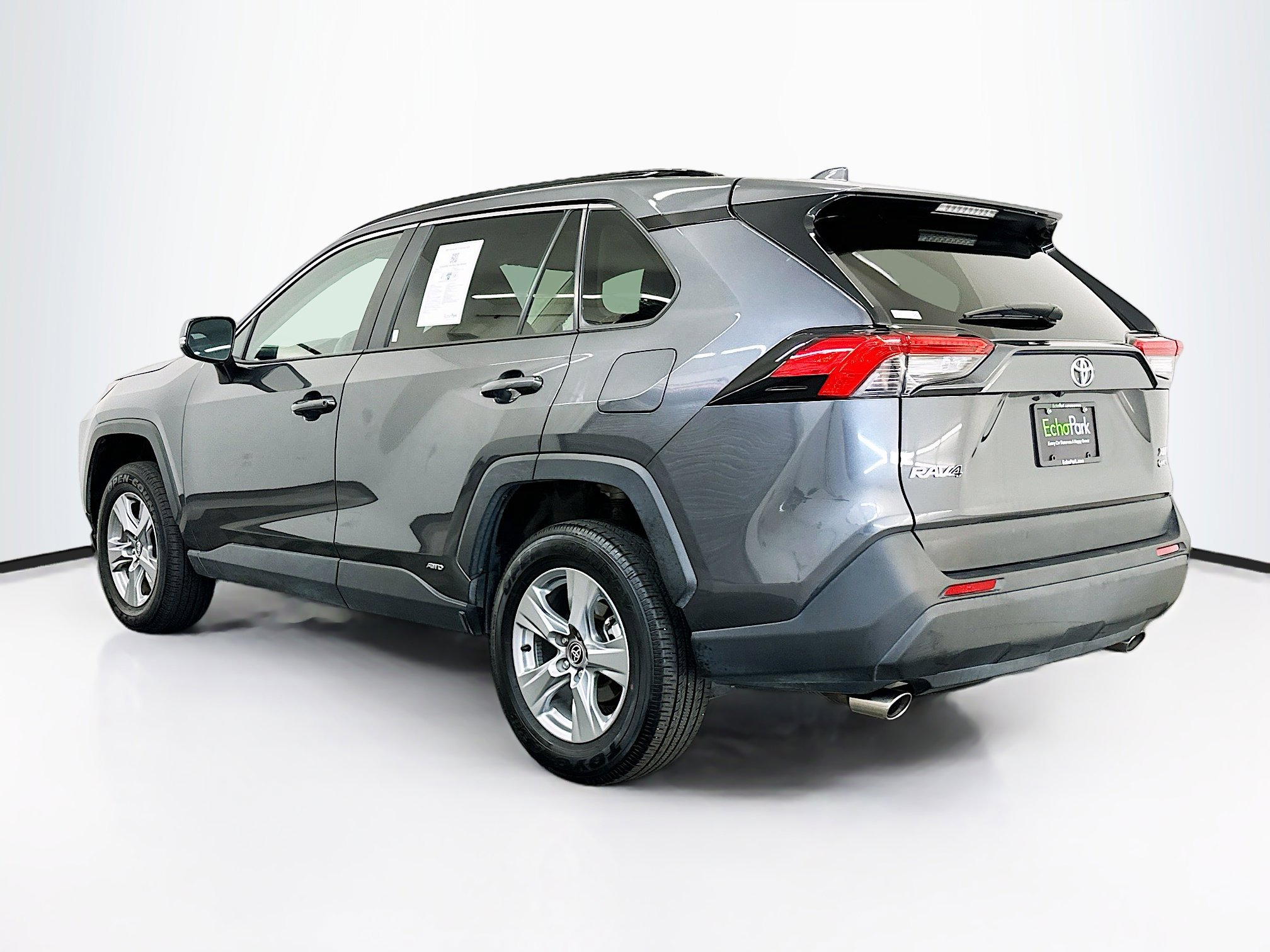 Used 2025 Toyota RAV4 XLE image 5