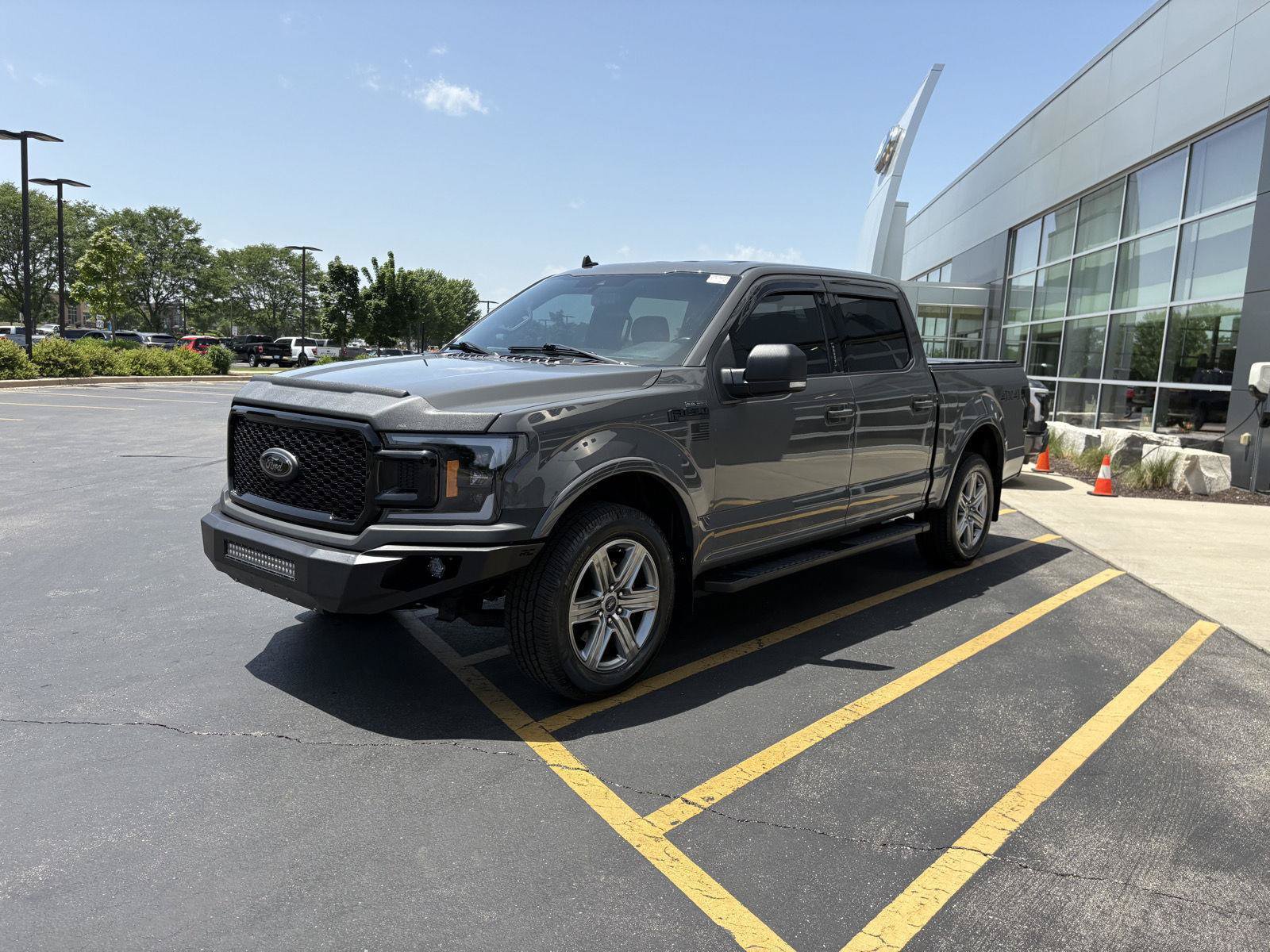 Used 2020 Ford F150 XLT w/ Equipment Group 302A Luxury AWD/4WD image 3