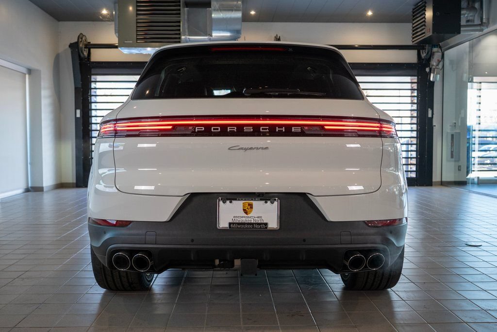 New 2025 Porsche Cayenne AWD/4WD image 10