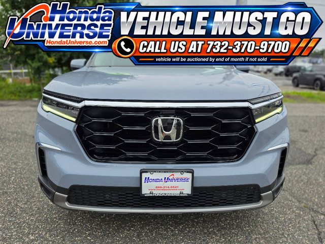 Certified 2025 Honda Pilot Touring image 10