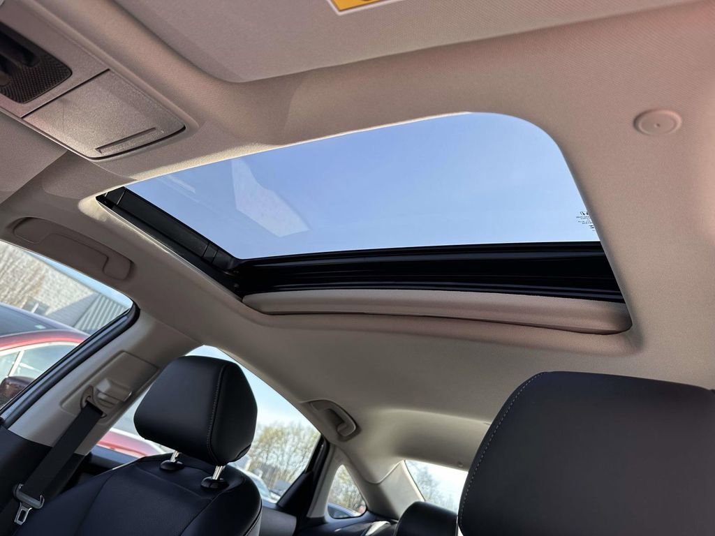 Used 2023 Honda Accord EX-L image 13