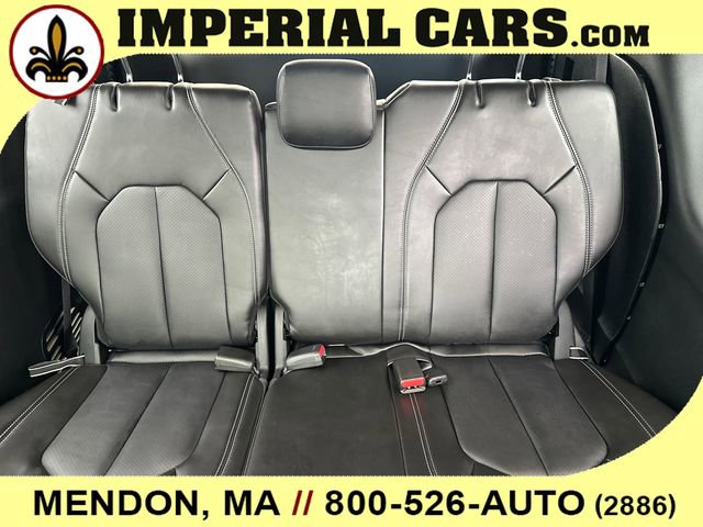 New 2026 Chrysler Pacifica Select image 16