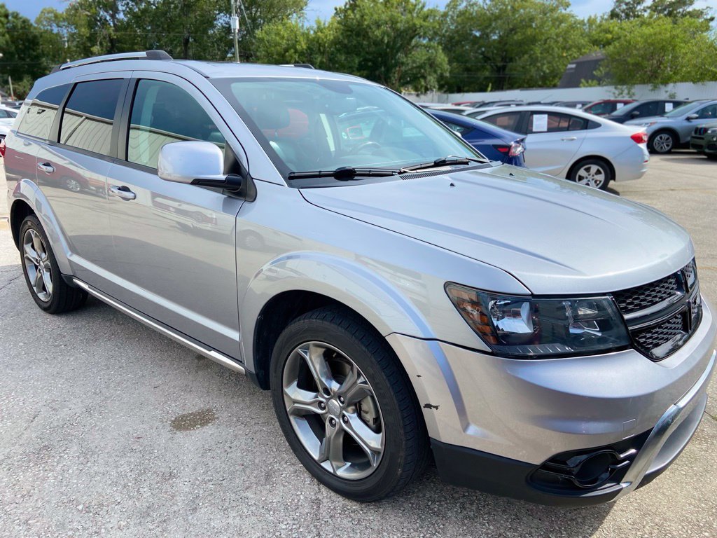 Used 2017 Dodge Journey Crossroad FWD image 8