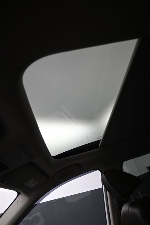 Certified 2023 Honda Pilot Elite image 18