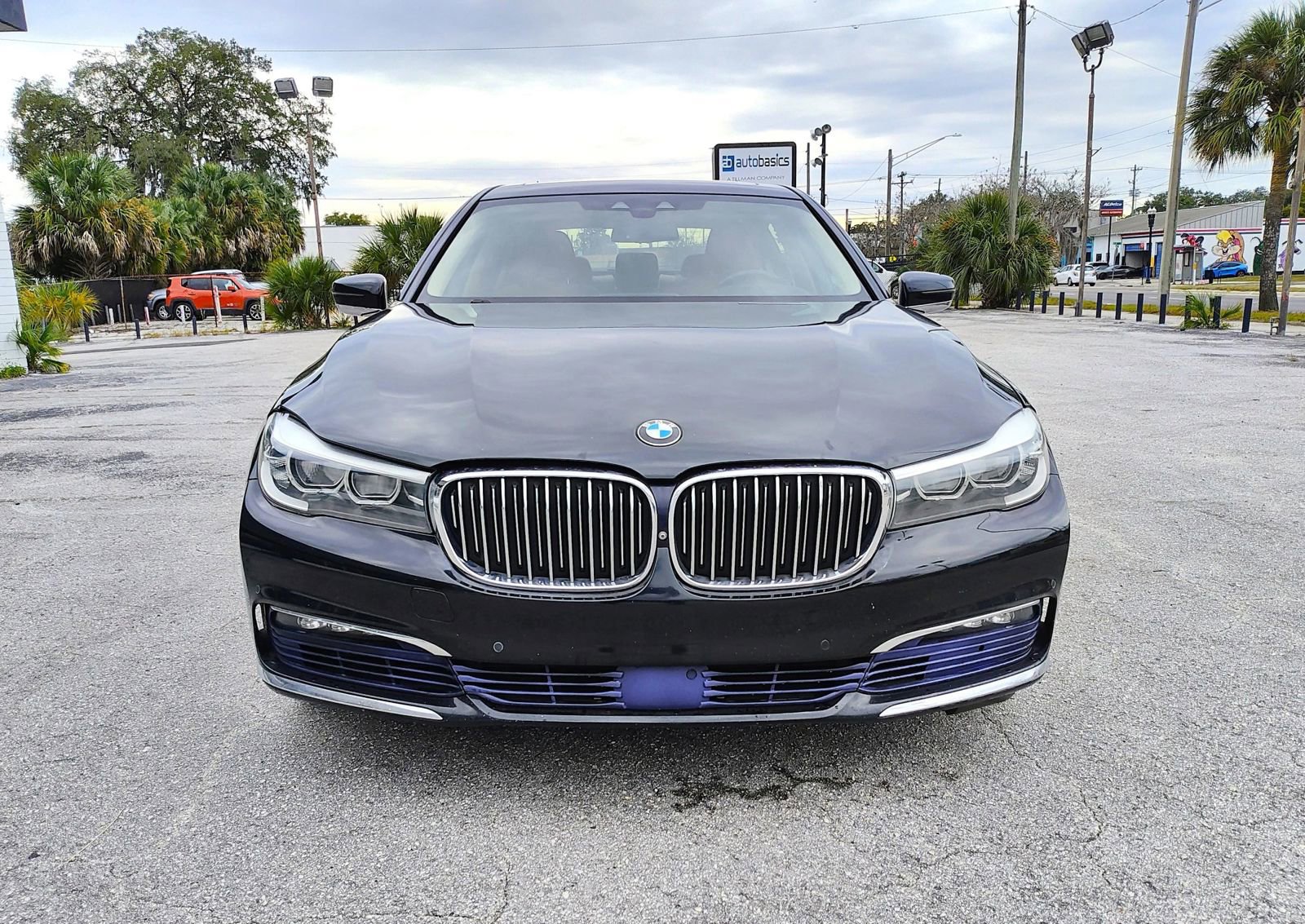 Used 2016 BMW 740i 740i Sedan 4D image 4
