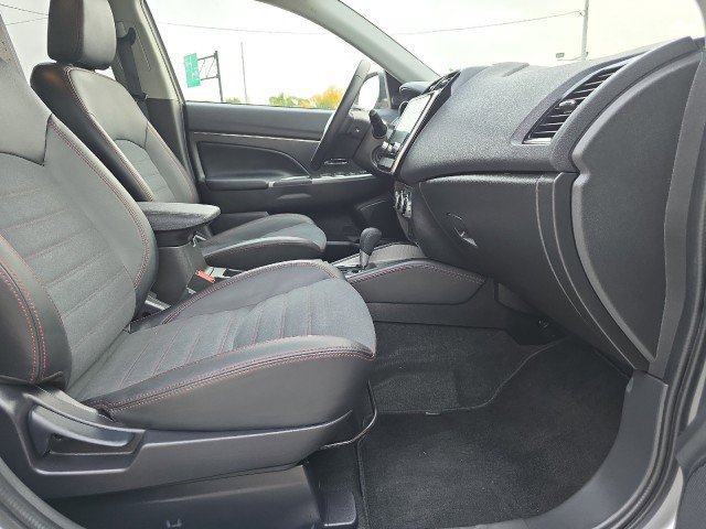 Used 2024 Mitsubishi Outlander Sport SE image 46