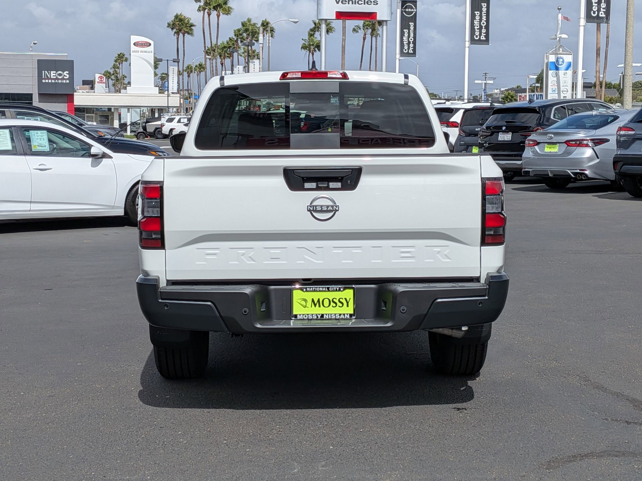 New 2026 Nissan Frontier S image 9