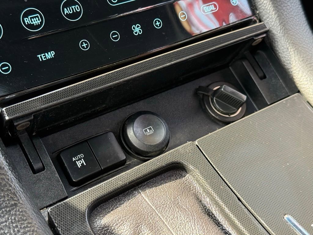 Used 2013 Ford Taurus SHO image 24