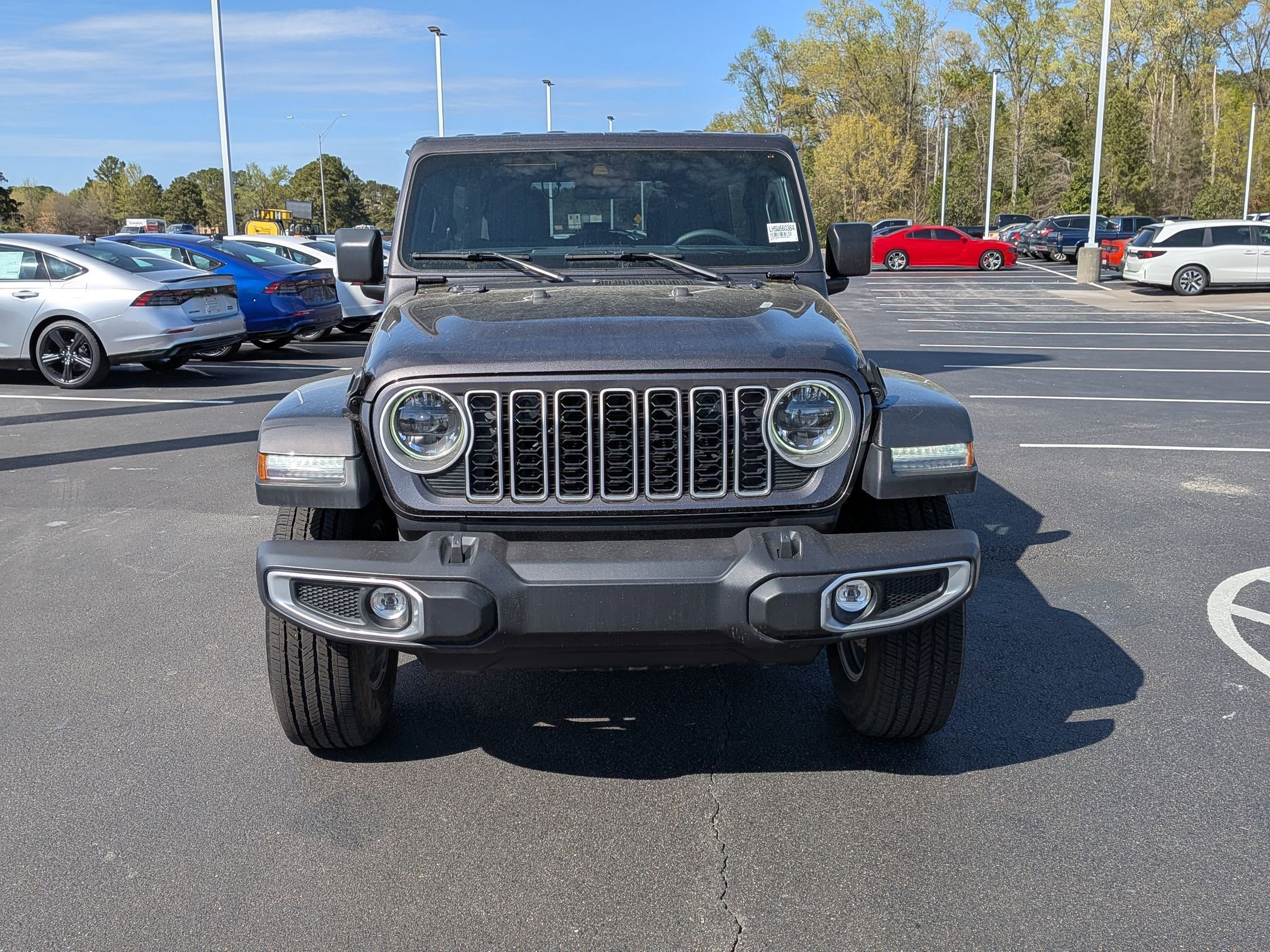 Used 2025 Jeep Wrangler Sahara AWD/4WD image 8