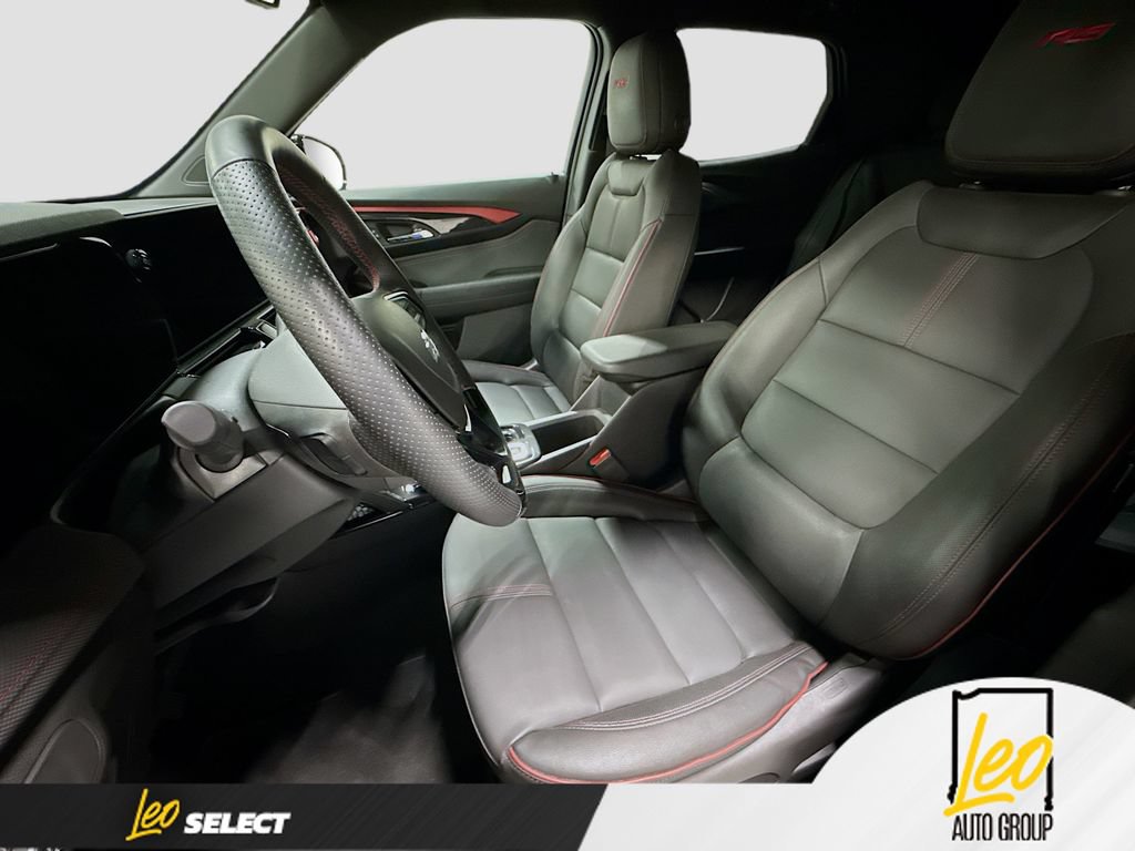 Used 2025 Chevrolet TrailBlazer RS w/ Convenience Package AWD/4WD image 24