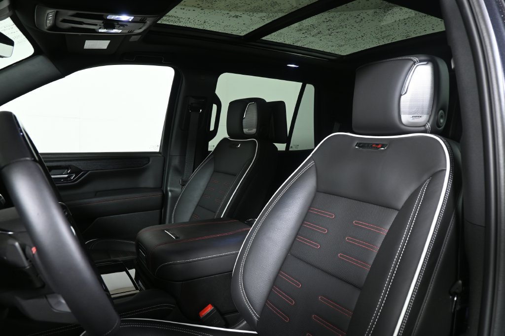 Used 2025 GMC Yukon AT4 Ultimate w/ LPO, Floor Liner Package AWD/4WD image 16