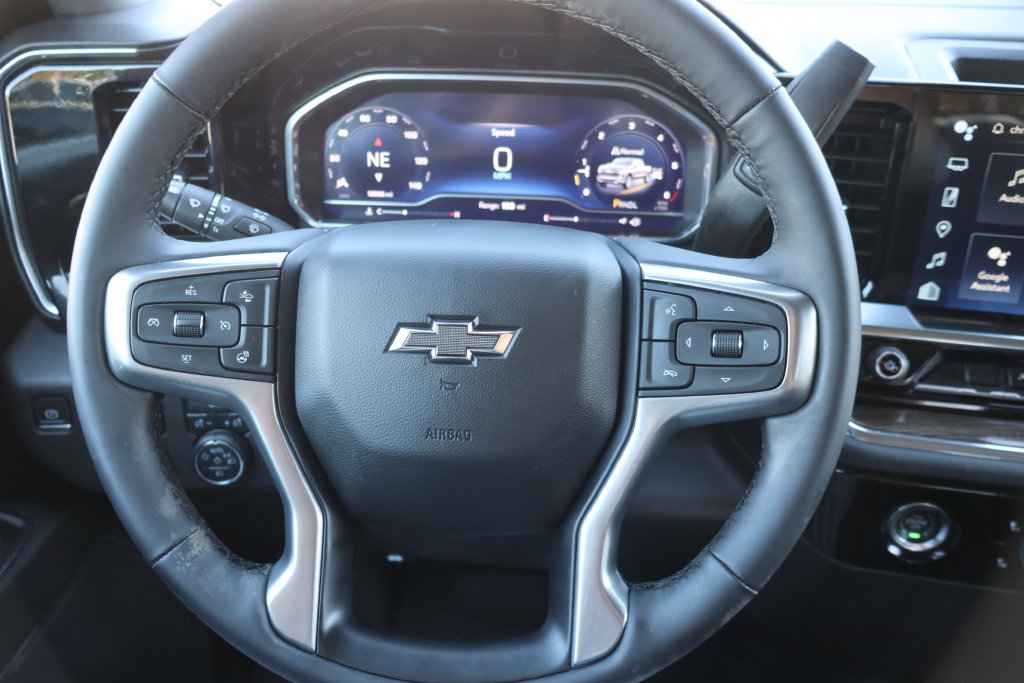 Used 2024 Chevrolet Silverado 1500 RST w/ LPO, Liner Protection Package AWD/4WD image 8