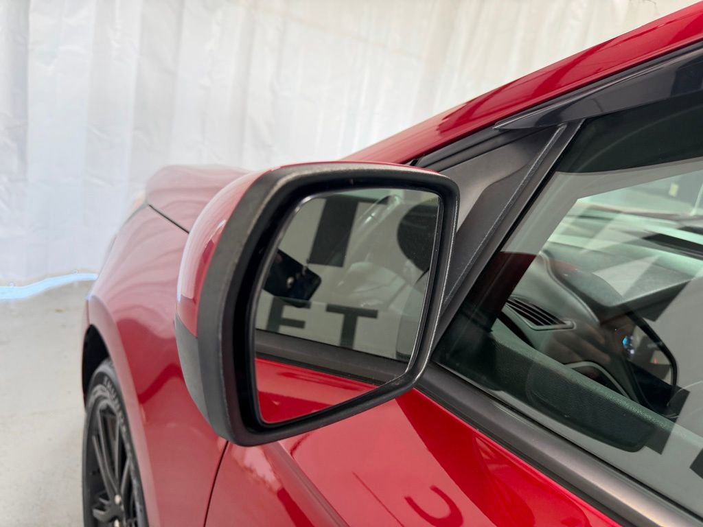 Used 2022 Ford Edge ST-Line image 13