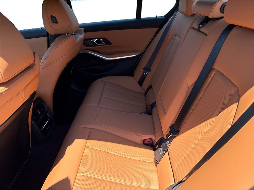 New 2025 BMW 330i Sedan w/ Convenience Package image 10