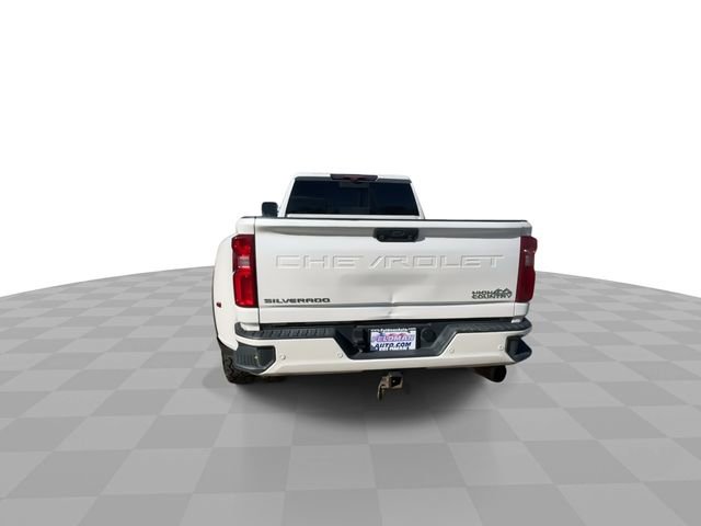 Used 2022 Chevrolet Silverado 3500 High Country w/ Technology Package image 7