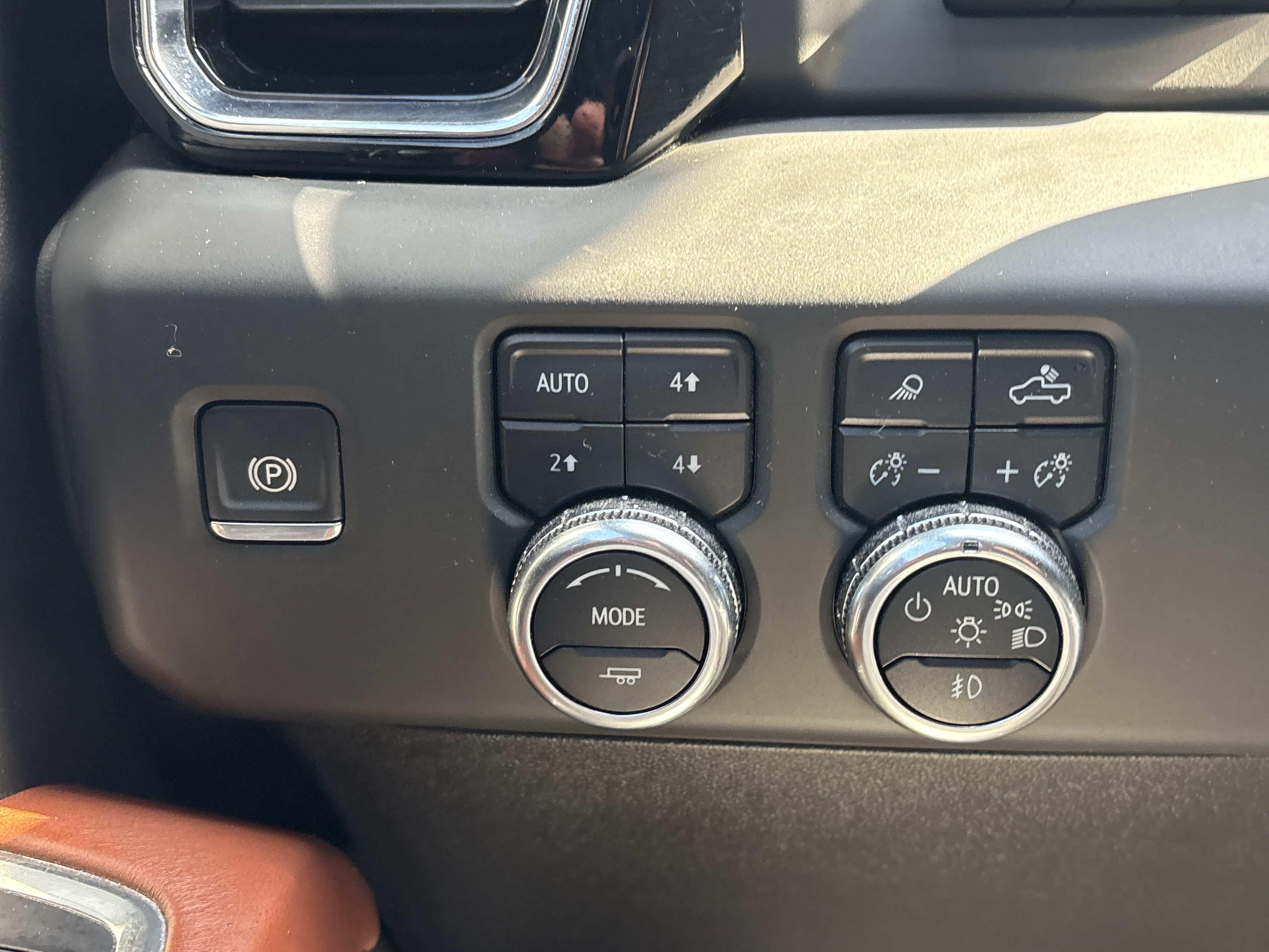 Used 2024 GMC Sierra 1500 Denali Ultimate AWD/4WD image 38